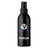 Uso del ambientador para coche Moon Flower Lágrimas de Panda, fragancia floral con jazmín aplicada en el interior del coche